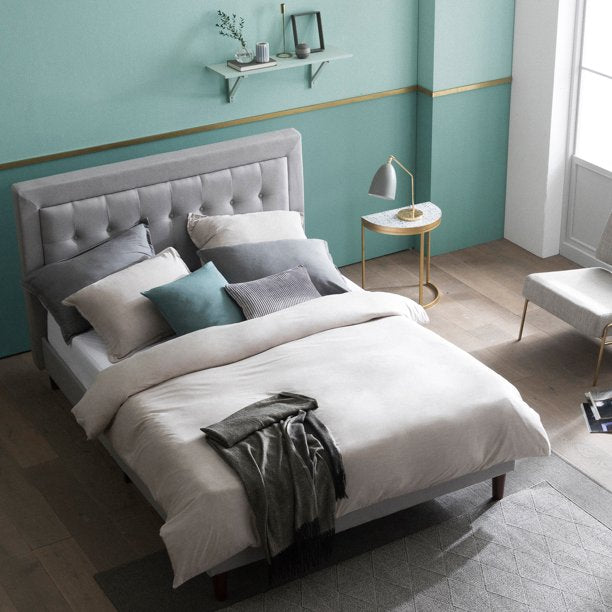 43" Dachelle Upholstered Platform Bed Frame, Queen