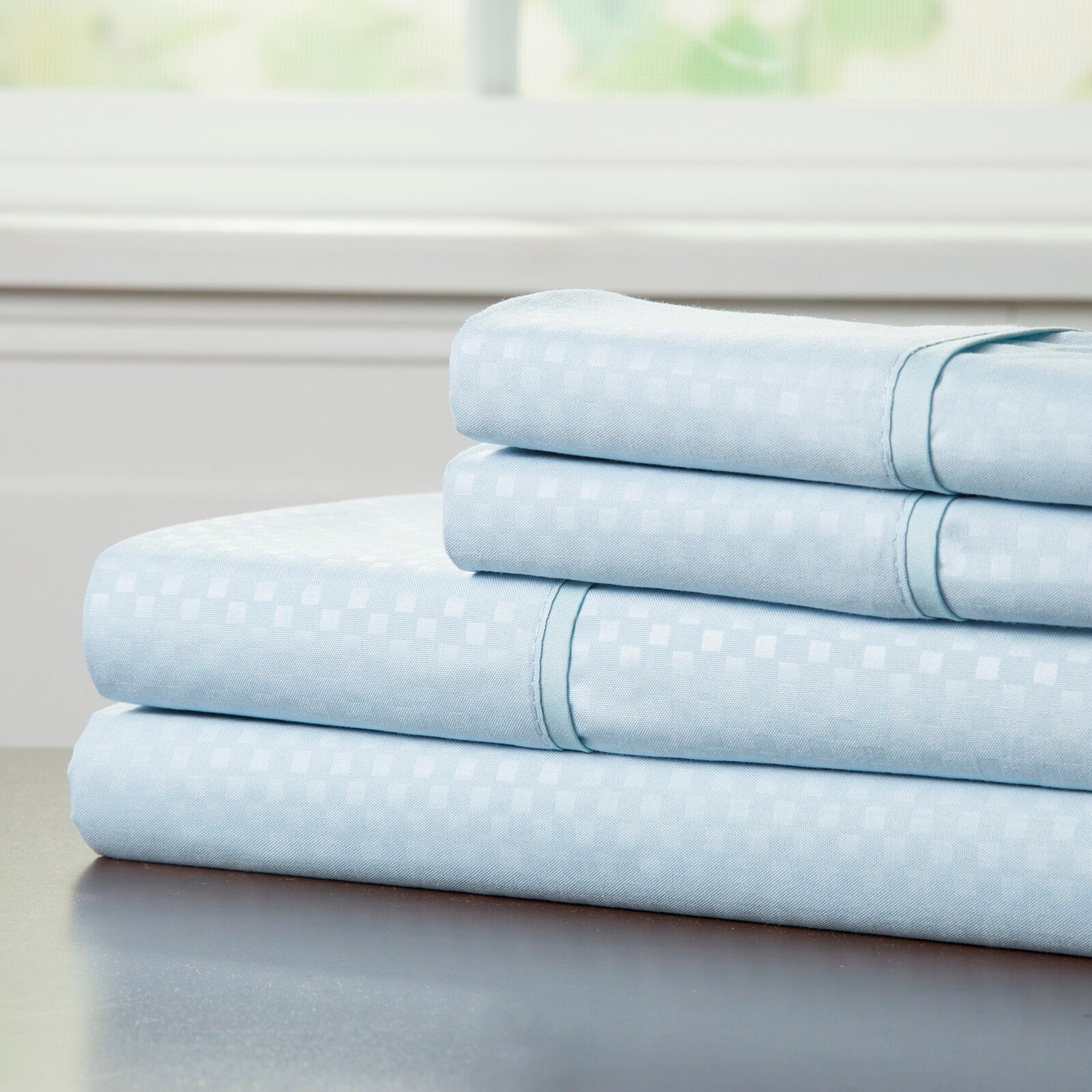 90 GSM Embossed Polka Dots Sheet Set SC275
