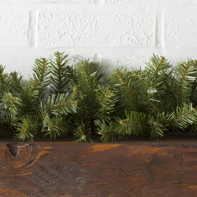 9' Pre-Lit Garland with 50 Lights