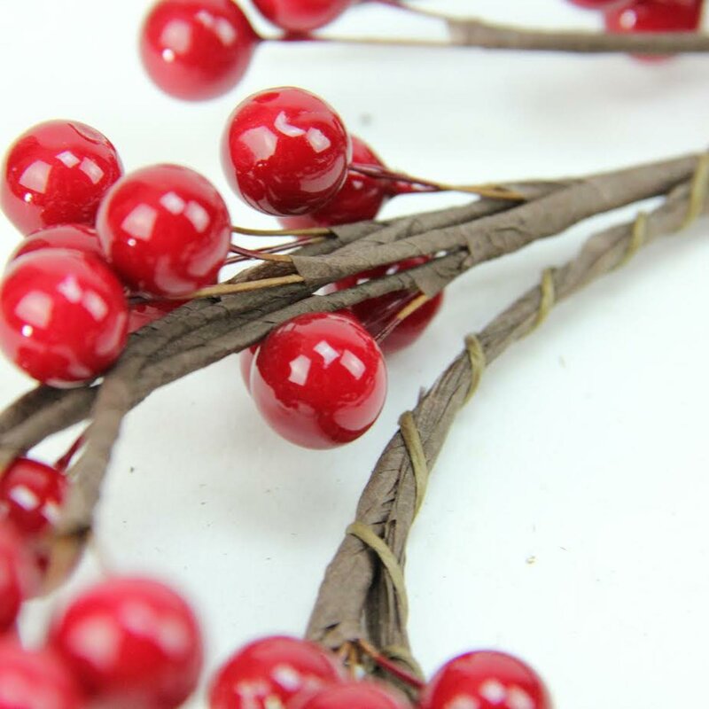 9" Decorative Artificial Shiny Red Berries Christmas Candle Holder Ring B111-SHS152