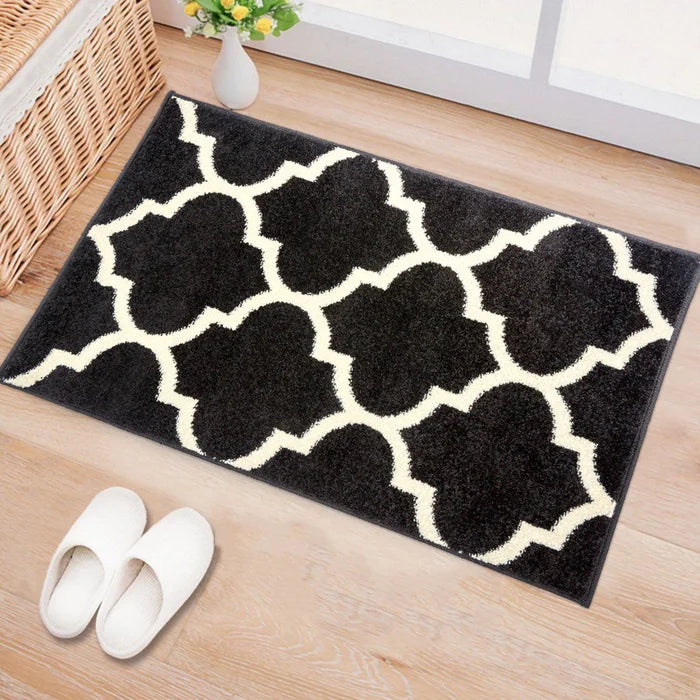 Abdul-Rafay Geometric Area Rug in Black, Rectangle 3'3" x 5'