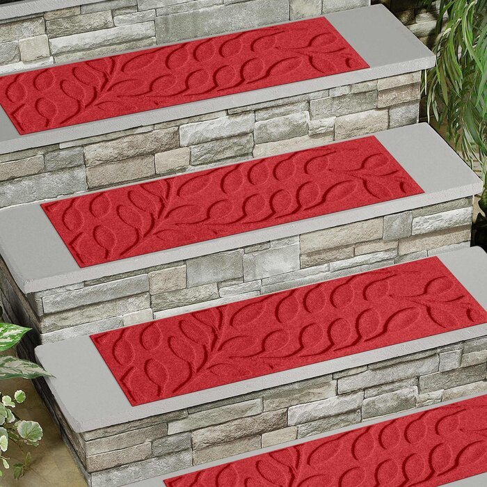 Aerilyn Solid Red Leaf Stair Tread (Set of 4)