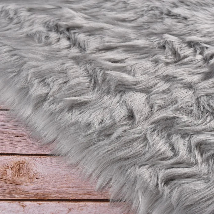 Avitaz Handmade Shag Faux Sheepskin Area Rug in Gray, Rectangle 2’ x 3’