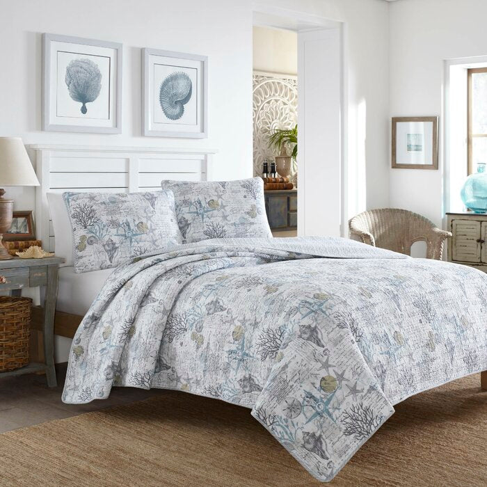 Beach Bliss Gray 100% Cotton 136 TC Reversible Coastal 3 Piece Quilt Set