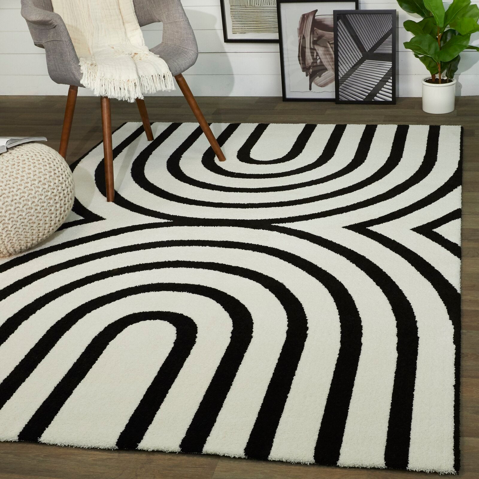 Papke Geometric Black/Beige Area Rug s rug154