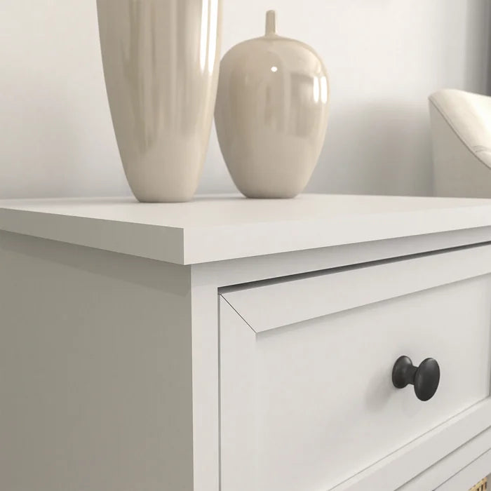 Berryville 3 - Drawer Dresser