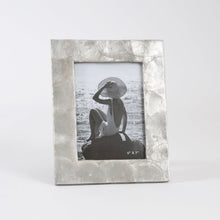 Load image into Gallery viewer, Capiz Photo Picture Frame 2226

