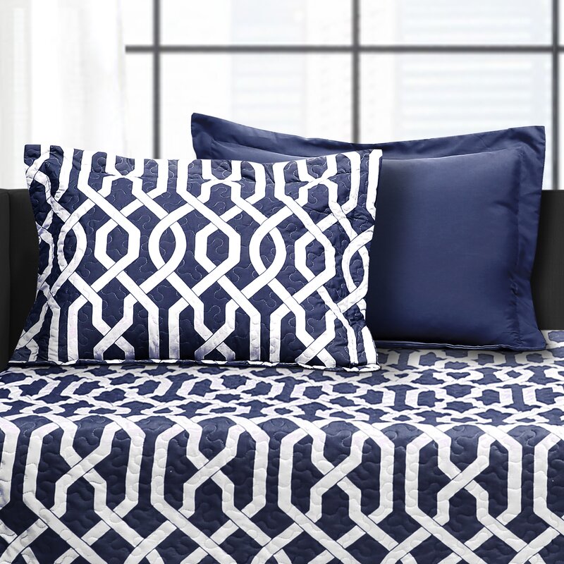 39" W x 75" L Navy Caundra Microfiber Modern & Contemporary 6 Piece Quilt Set