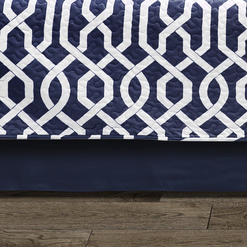 39" W x 75" L Navy Caundra Microfiber Modern & Contemporary 6 Piece Quilt Set
