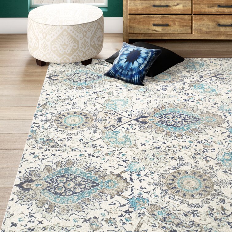 4' x 6' Christa Damask Area Rug in Cream/Light Gray Hues