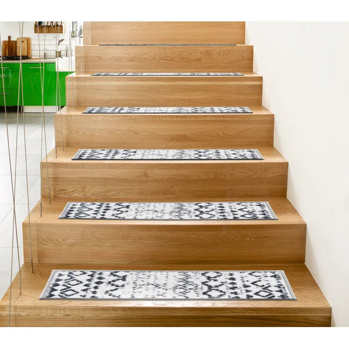 Distressed Geometric Non-Slip Cream Stair Tread (Set of 3)