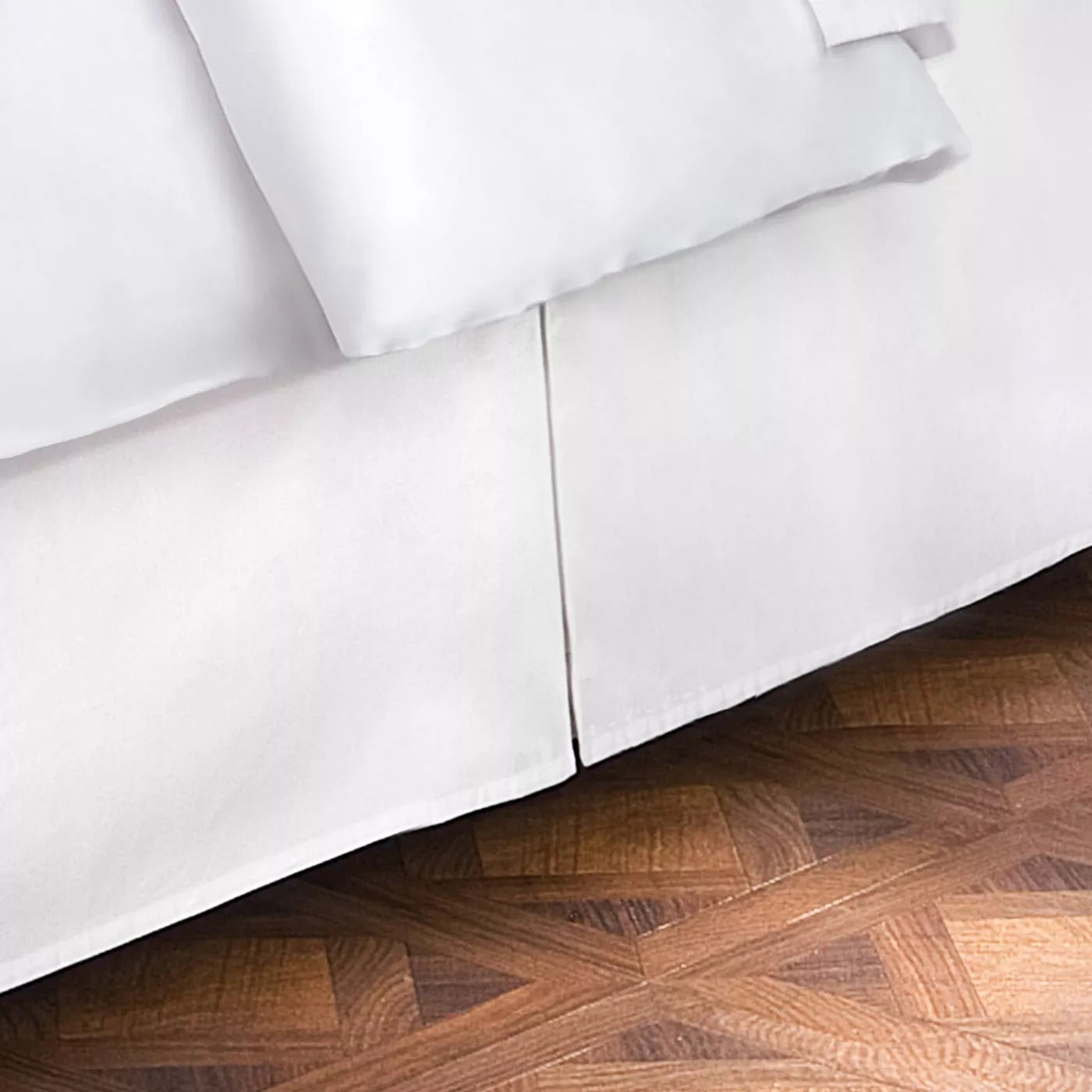 400 Thread Count Bedskirt - Belles & Whistles B19-KS207