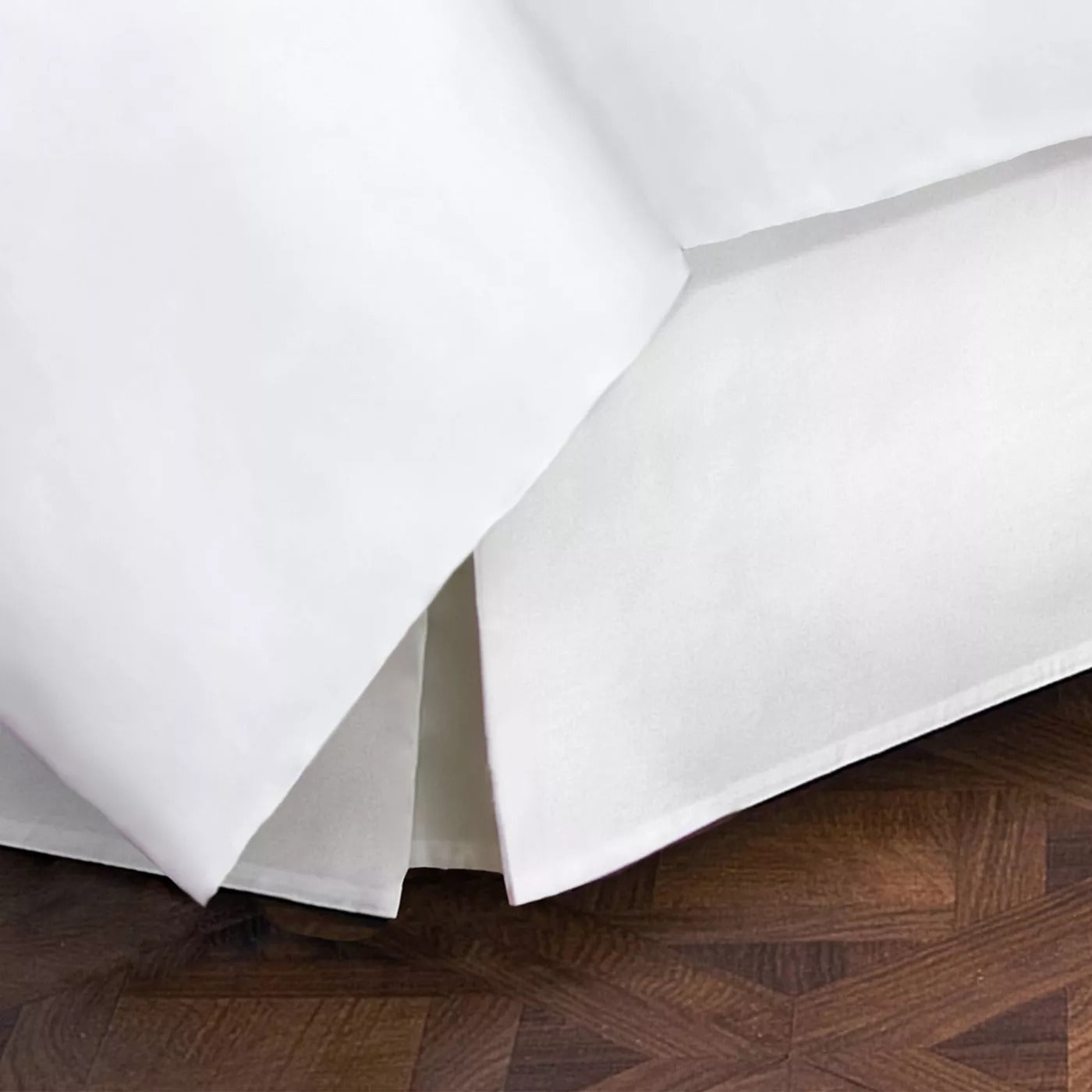 400 Thread Count Bedskirt - Belles & Whistles B19-KS207