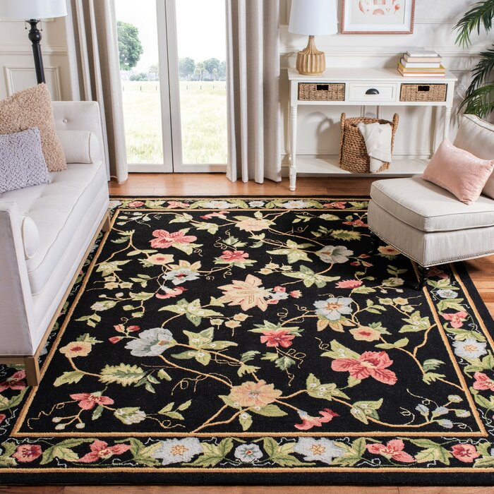 5'3" x 8'3" Helena Hand-Hooked Wool Black/Red/Green Area Rug LX5037