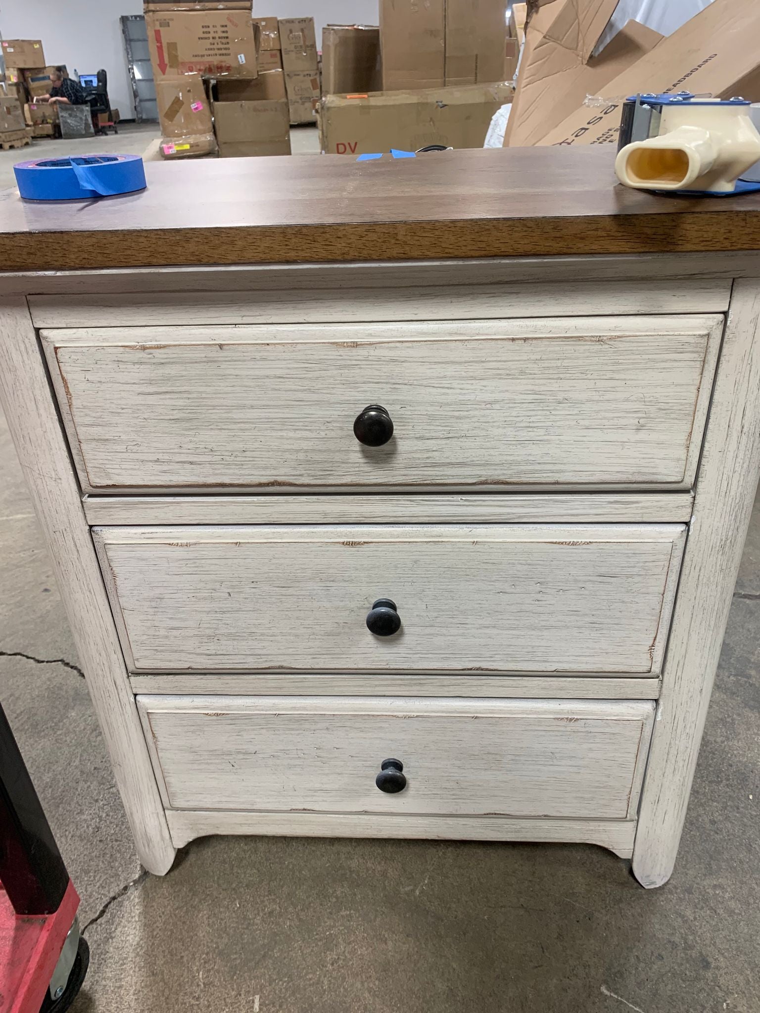 Ayden 30'' Tall 3 - Drawer Solid Wood Nightstand in Antique White/Chestnut