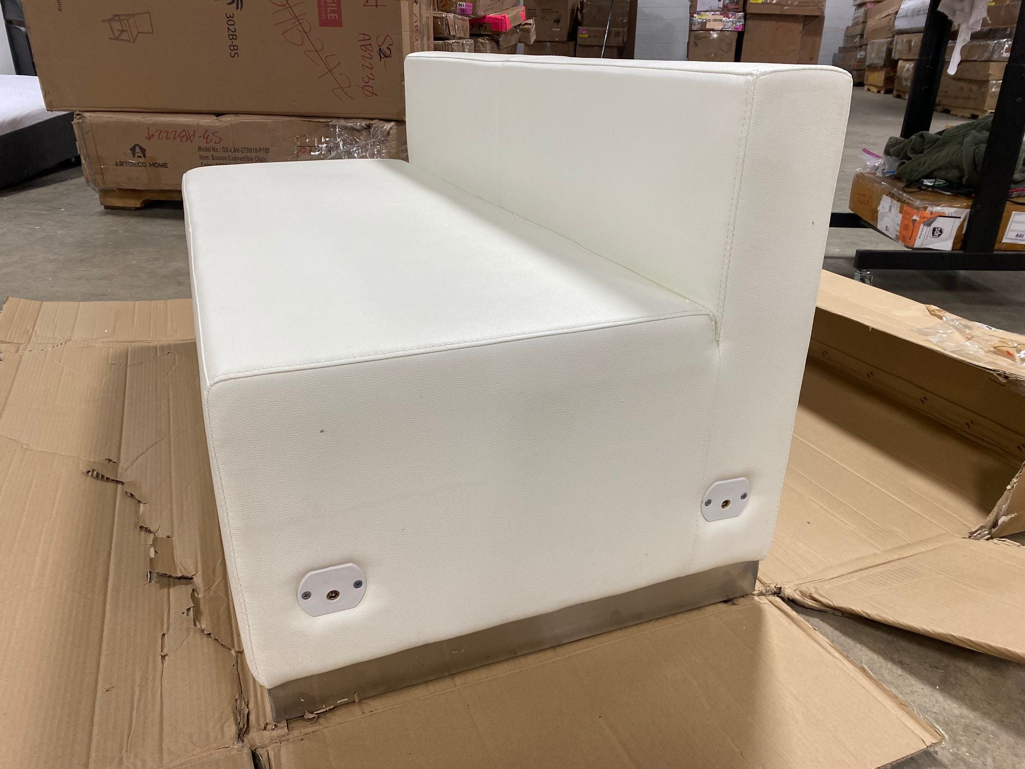 Bem Loveseat