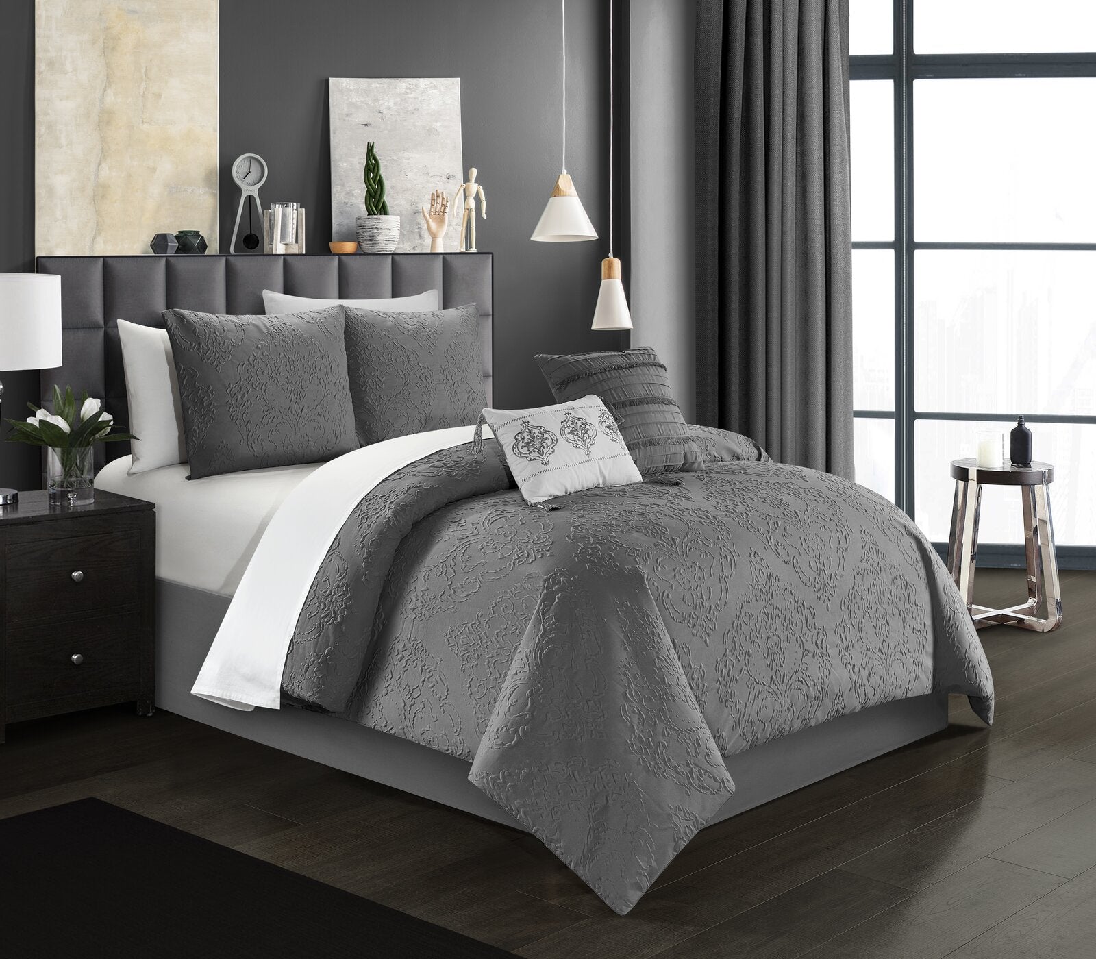 King Comforter + 2 Shams + 2 Throw Pillows Gray Hoskin Comforter Set SC605
