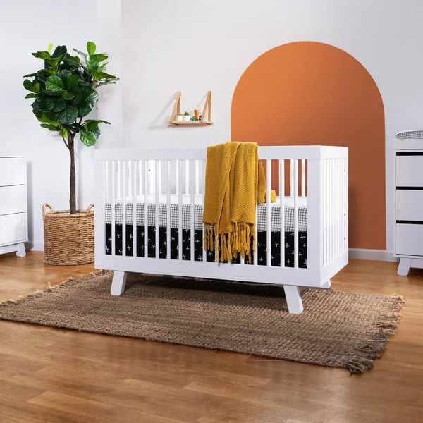 White Hudson 3-in-1 Convertible Crib 35'' H x 53.75'' L x 29.75''