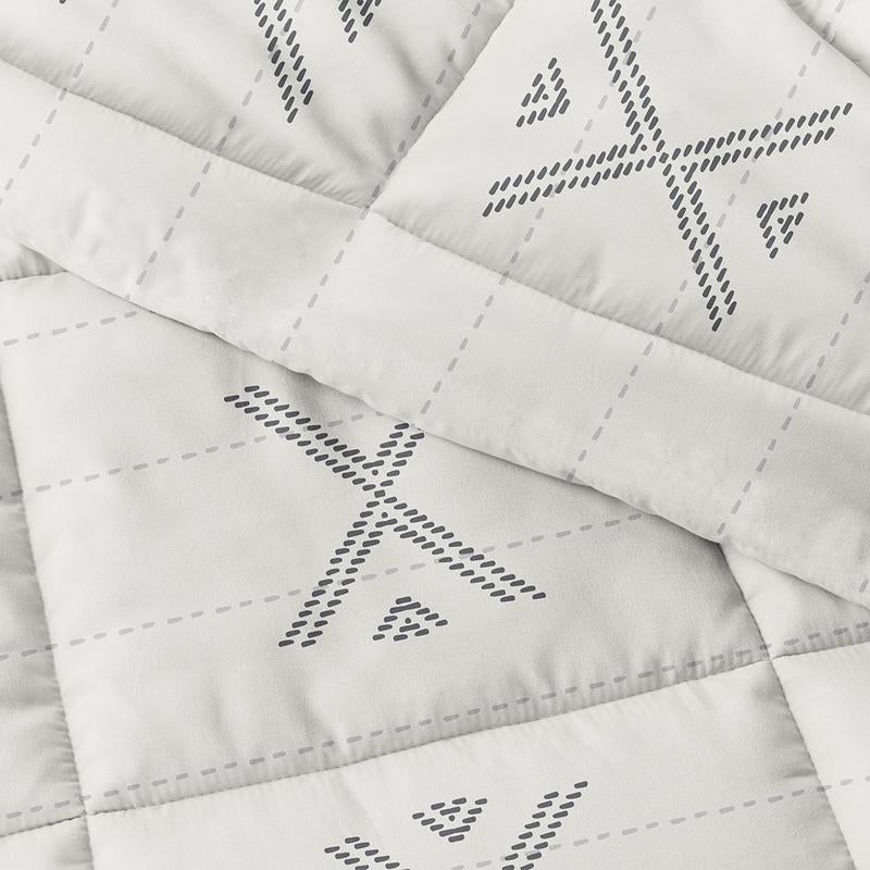 URBAN STITCH PATTERNED DOWN-ALTERNATIVE COMFORTER ONLY KB874