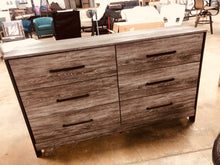Load image into Gallery viewer, Cazenfeld Dresser
