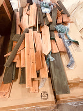 Load image into Gallery viewer, Eagles Nest Playhouse 1074 (5 boxes)
