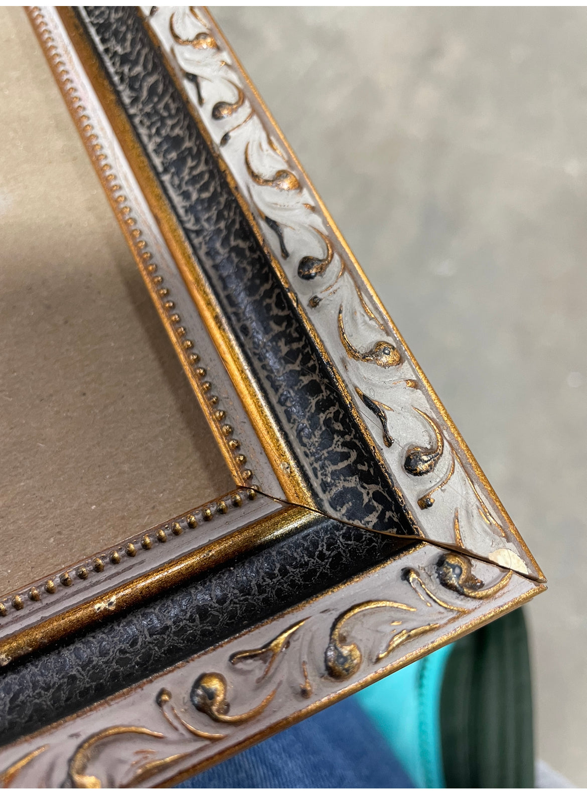 1.28" Wide Ornate Picture Frame