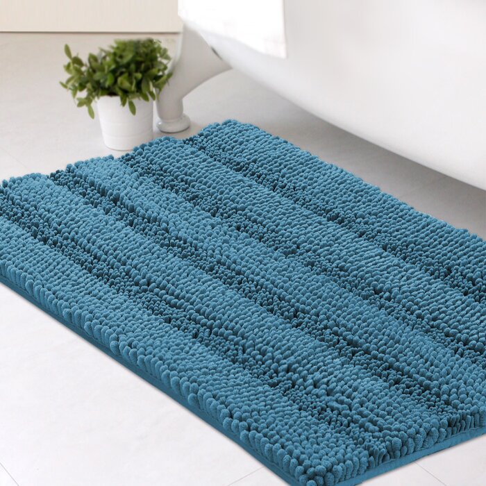 20" W x 32" L Turquoise Blue Joaquin Bath Rug