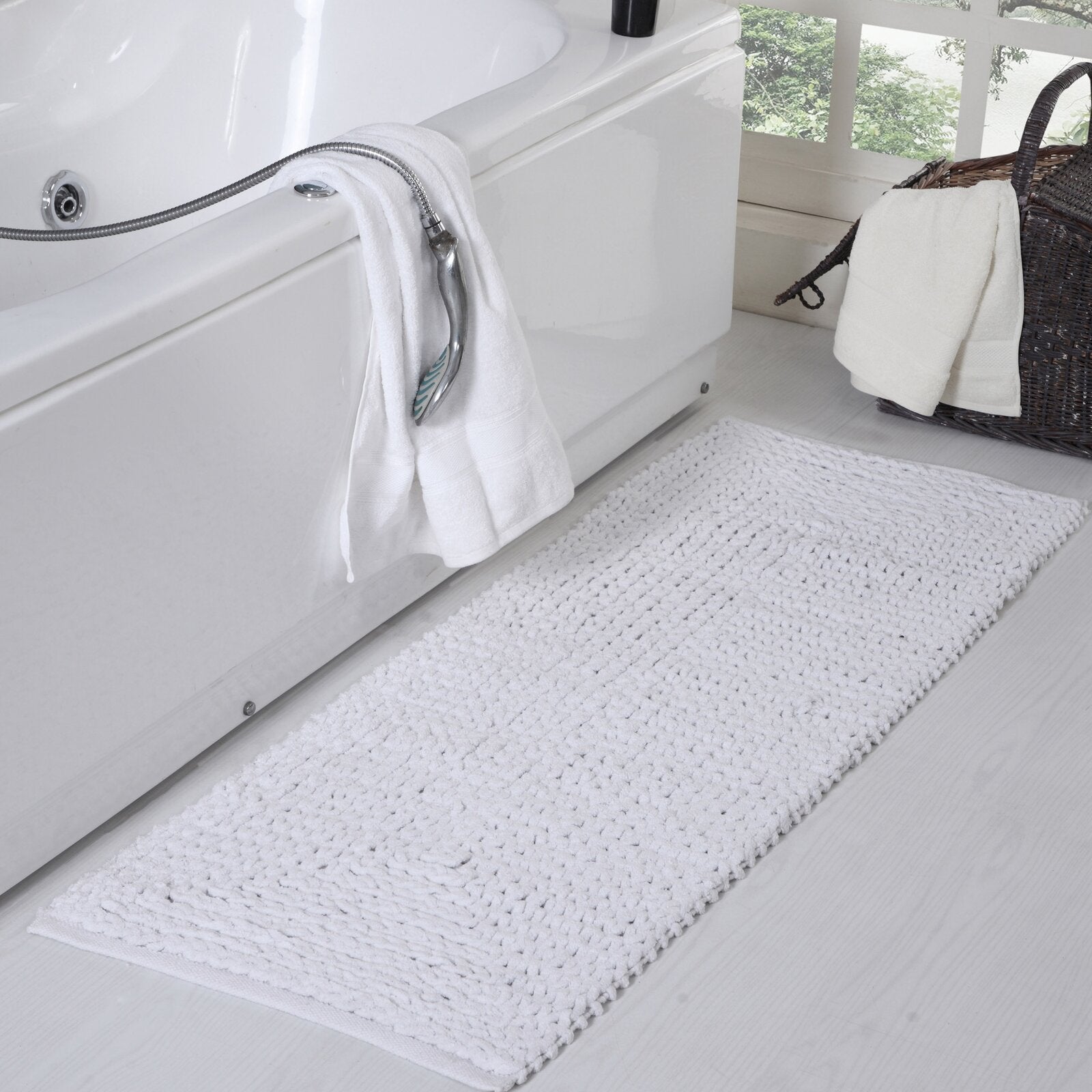 White Monica Bath Rug SC677