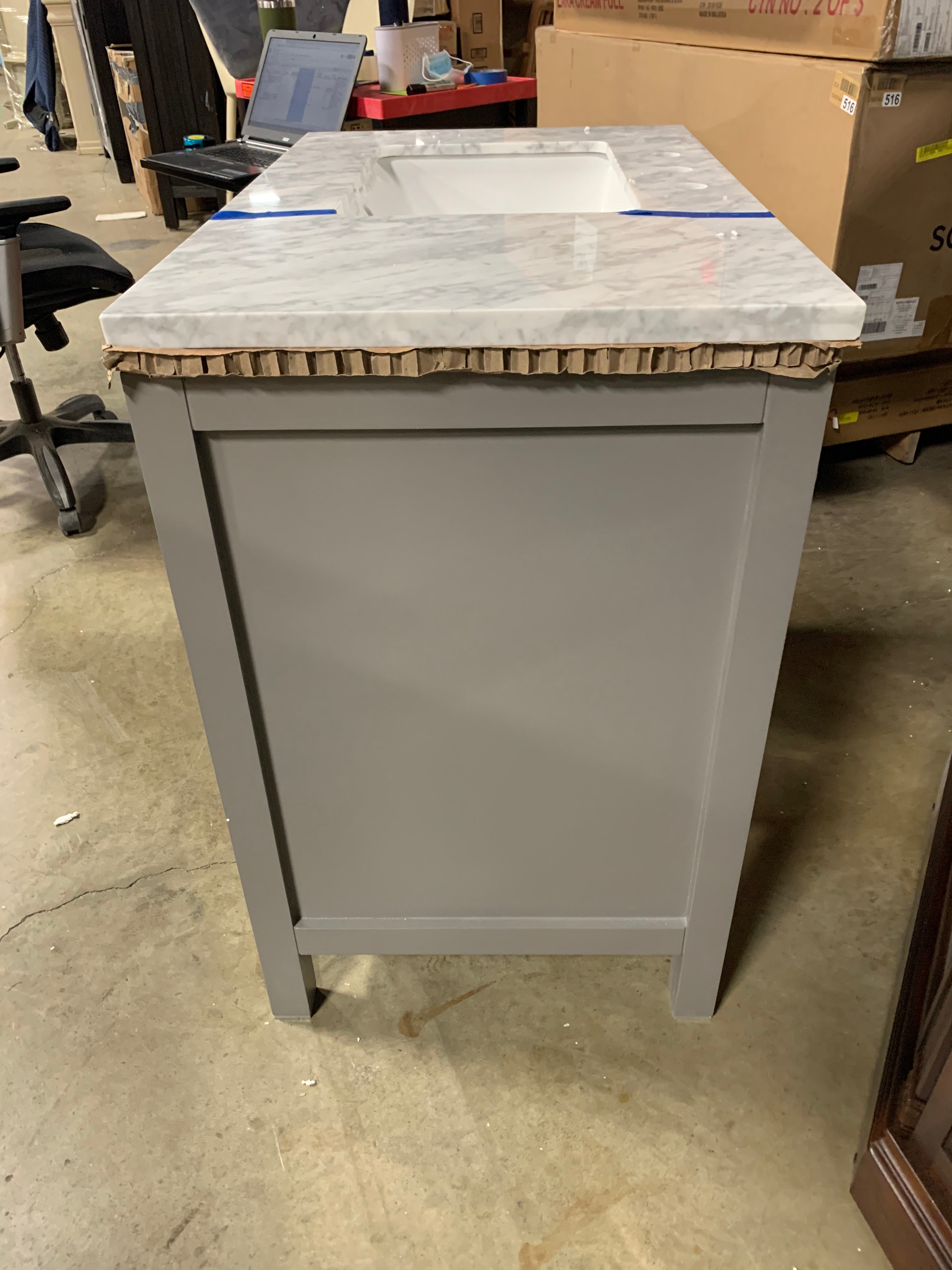 Newtown 36" Single Bathroom Vanity Set