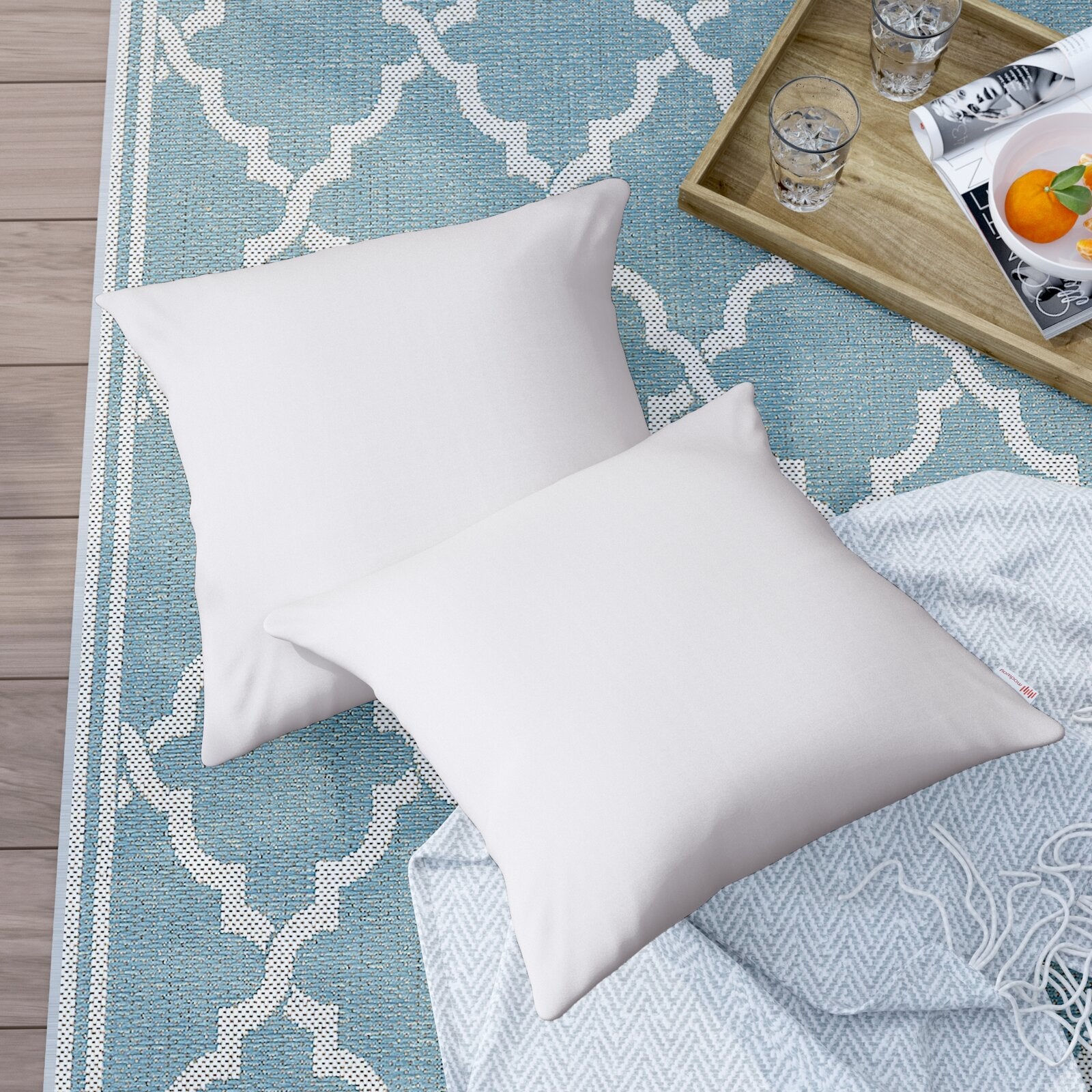 White Brentwood Indoor/Outdoor Throw Pillow (Set of 2) K7312