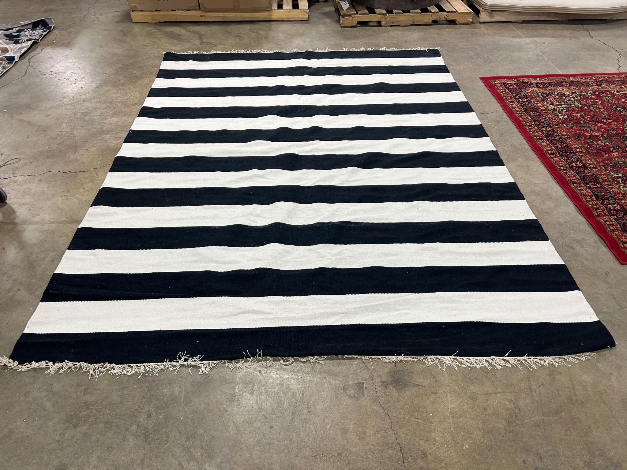 Black Awning Striped Flatweave Tassel 7' 6" x 9' 6" Area Rug
