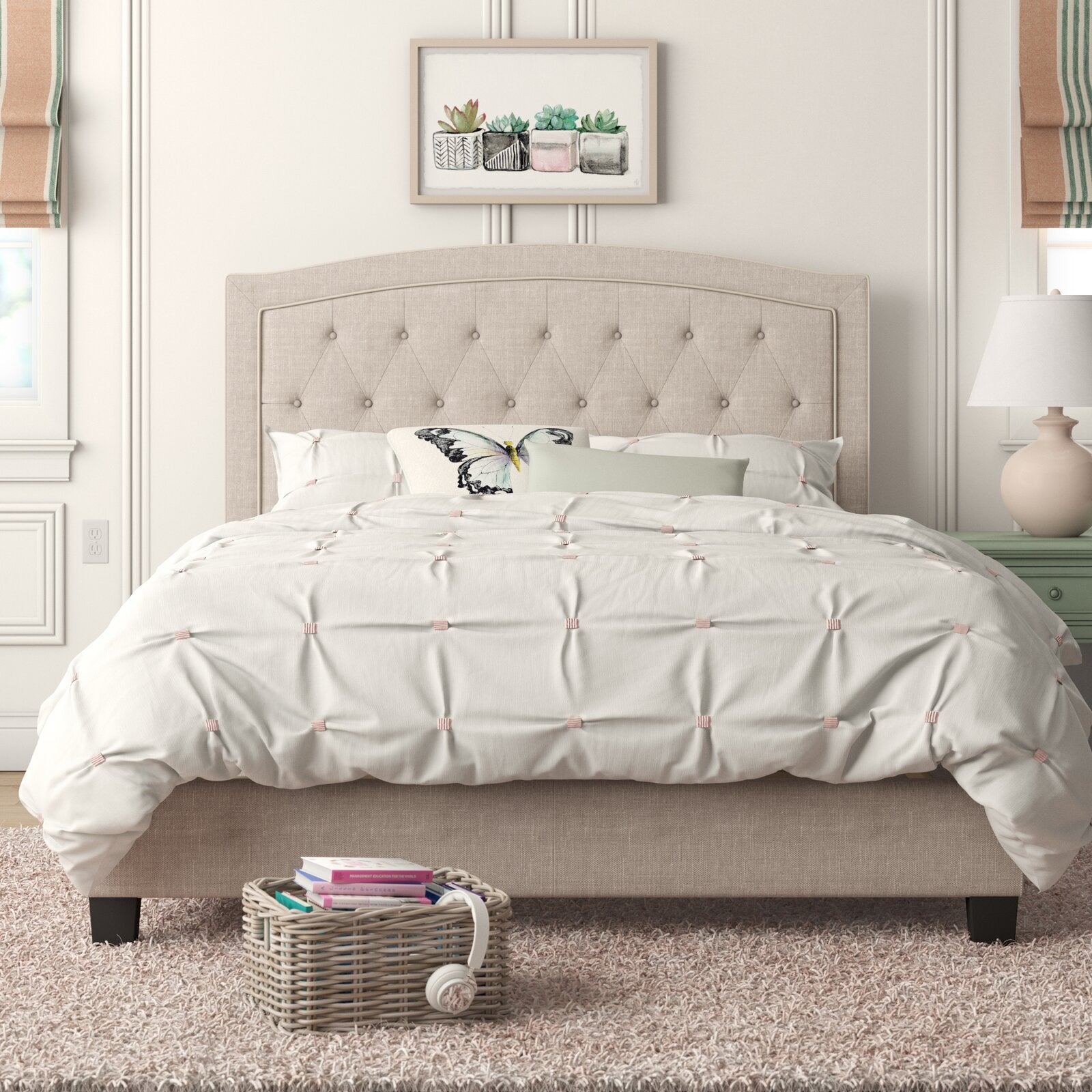 Pascal solid deals wood tufted bed