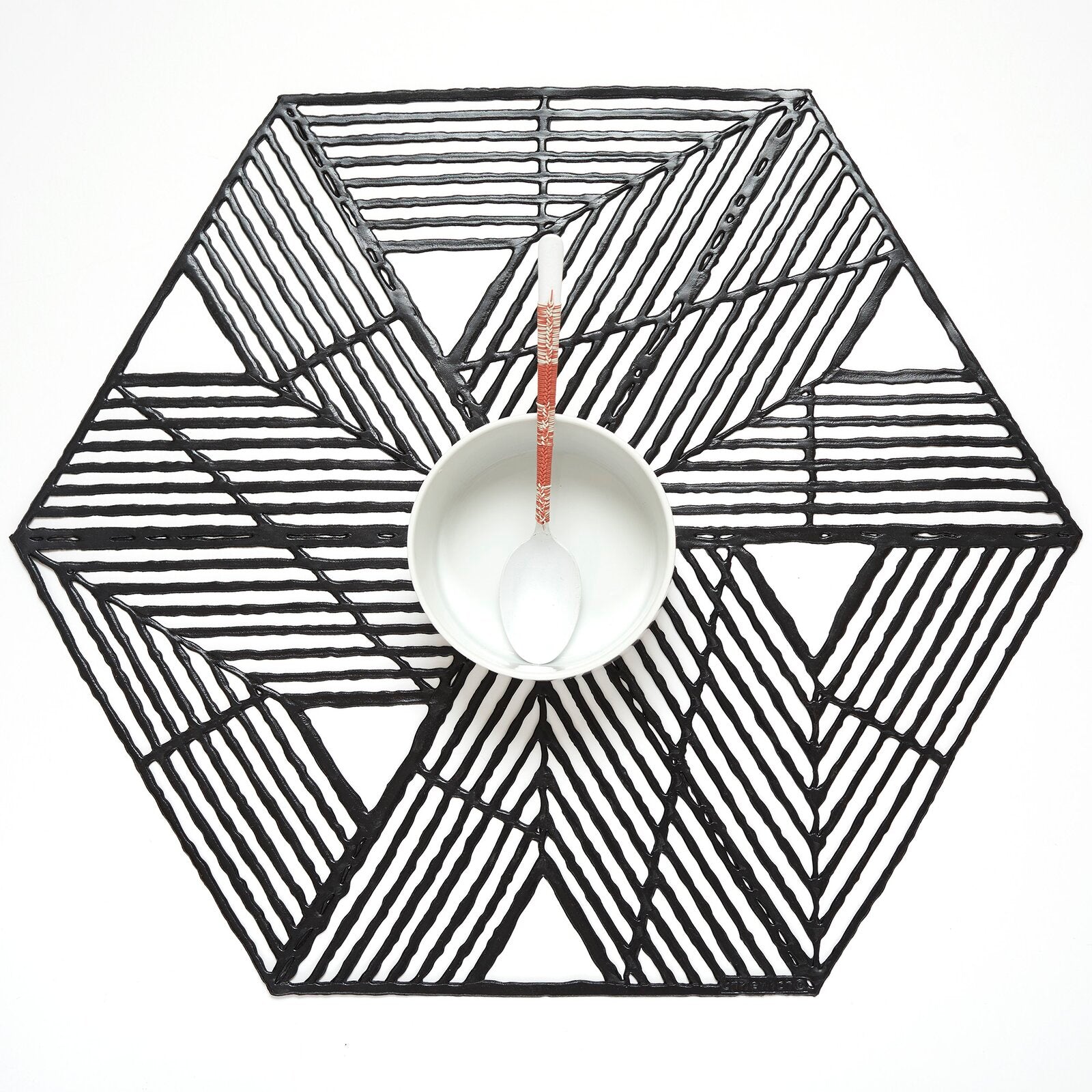Black Pressed Pinwheel 14" Vinyl Placemat (Set of 4) TTR550