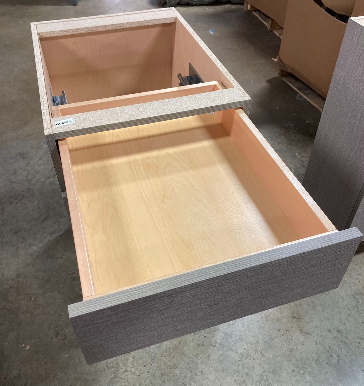 Base Cabinet With Soft-close Drawers/Trays K8227