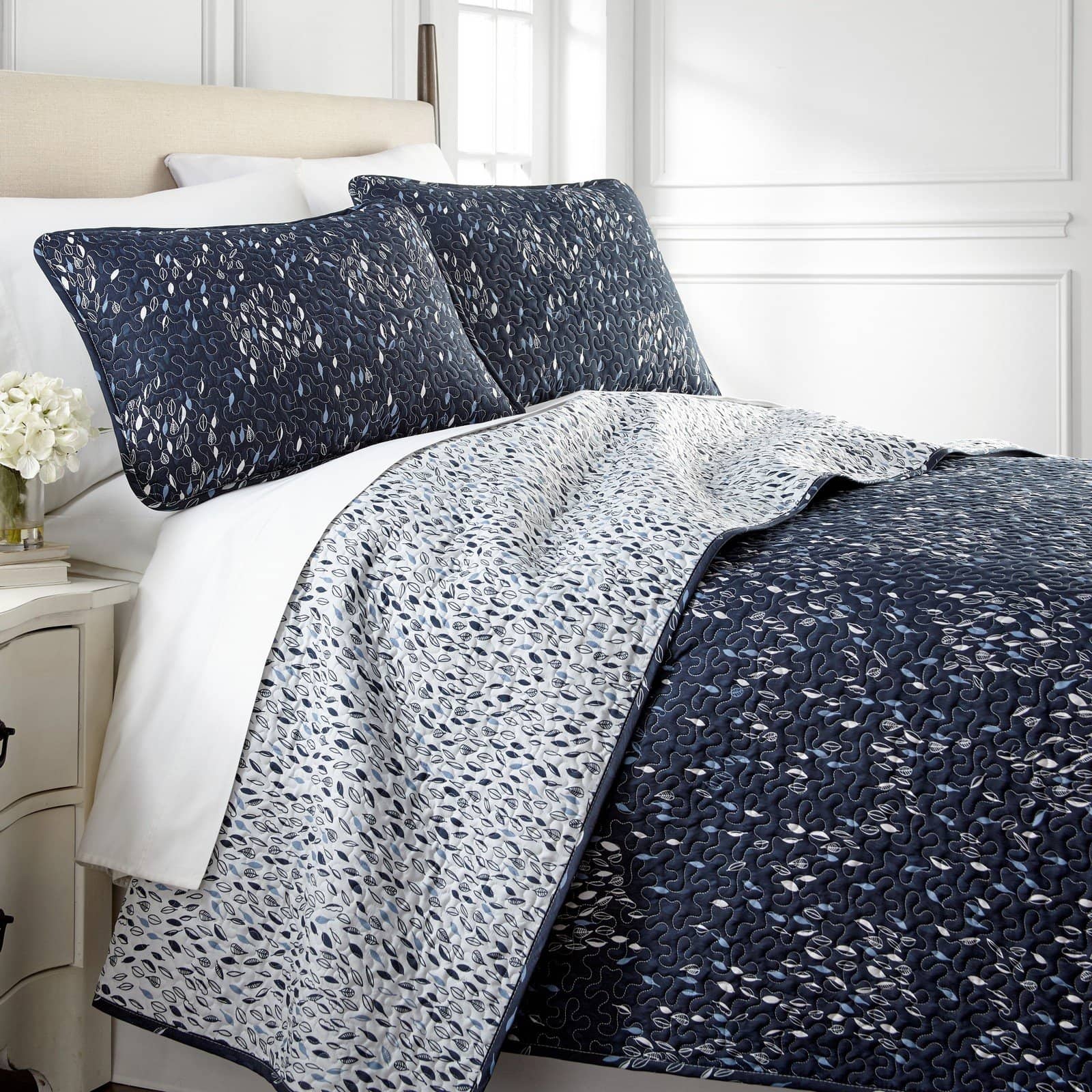 BOTANICAL LEAVES REVERSIBLE QUILT SET SC474