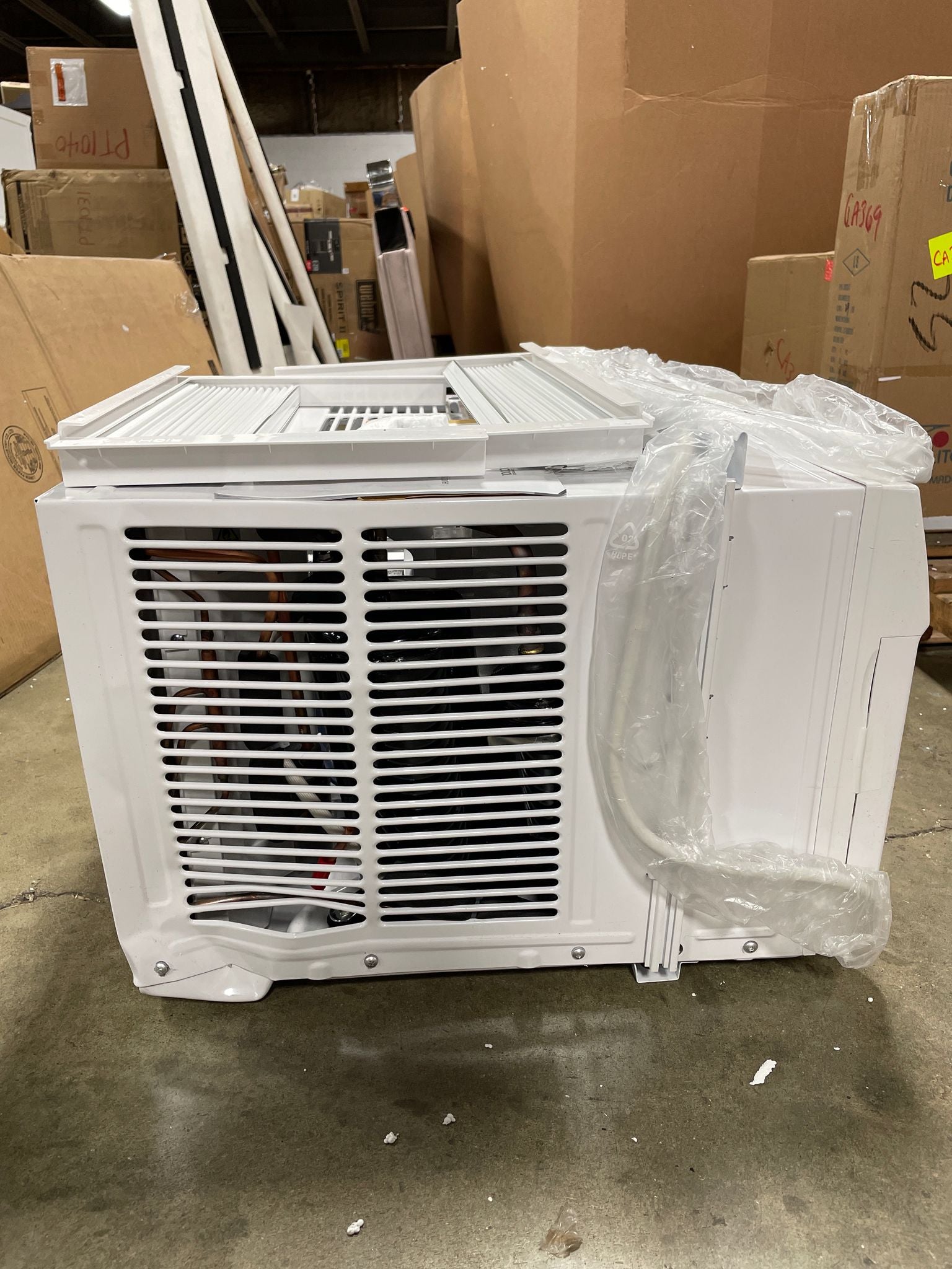 12,000 BTU Energy Star Window Air Conditioner with Remote CA370