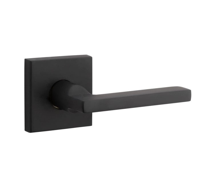 Baldwin Square Passage Door Lever Set with Contemporary Square Rosette pt552
