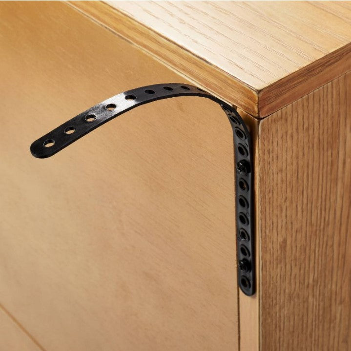 Thousand Oaks Wood Scalloped 3 Drawer Dresser