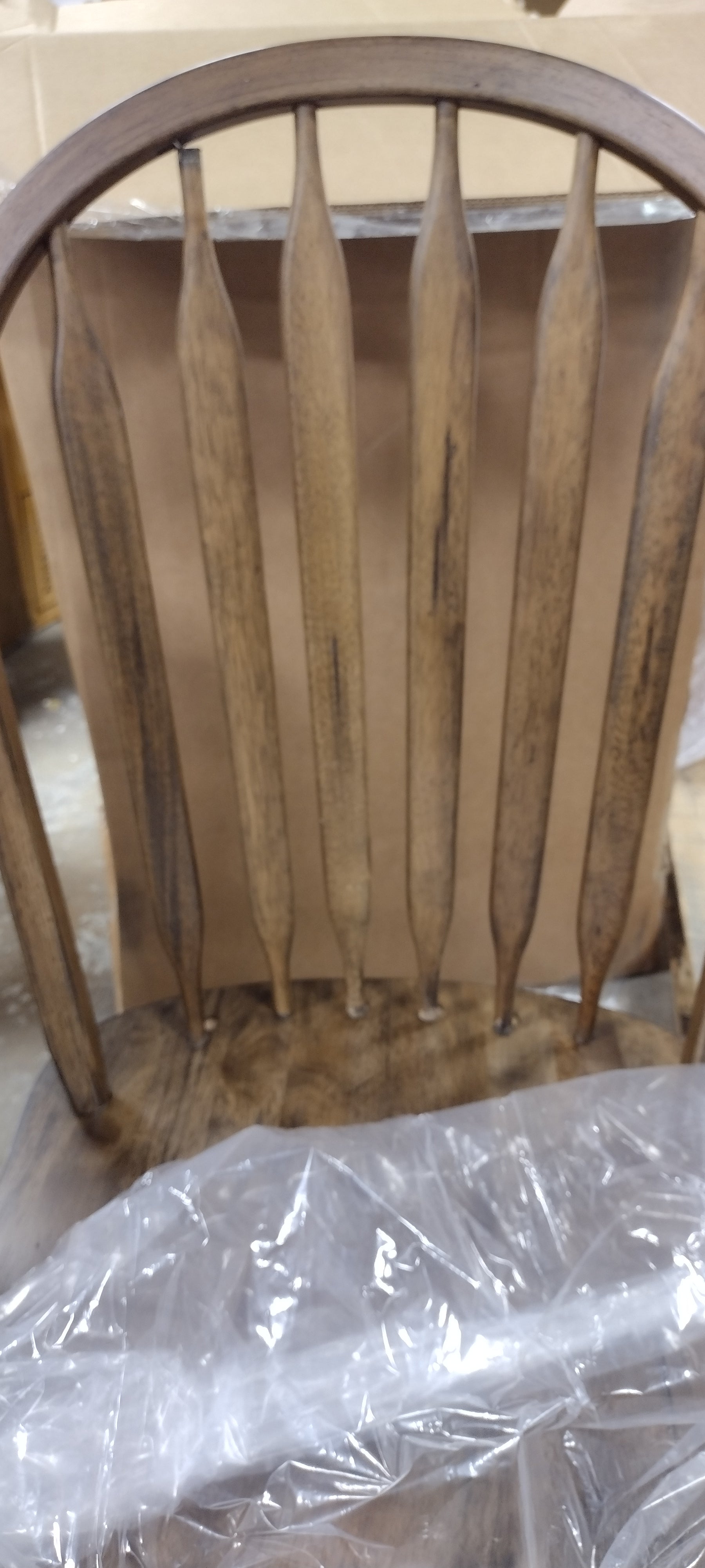 Judge Solid Wood Windsor Back Side Chair in Antique Honey (Set of 2)