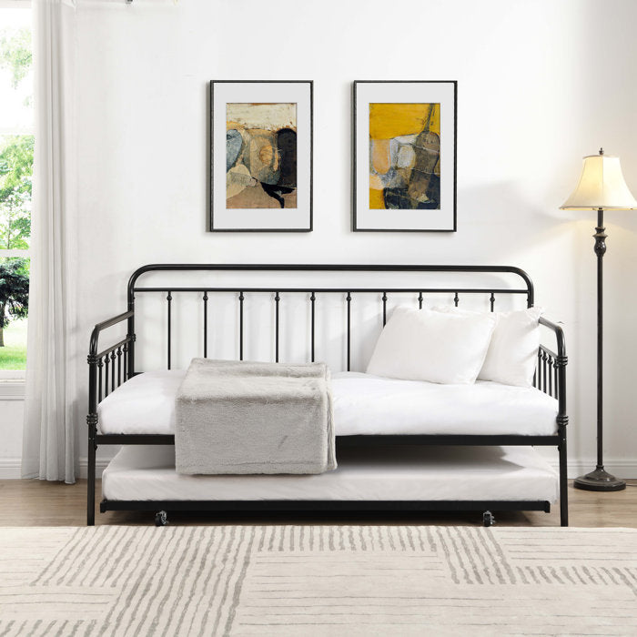 Black Trappe Daybed with Trundle
