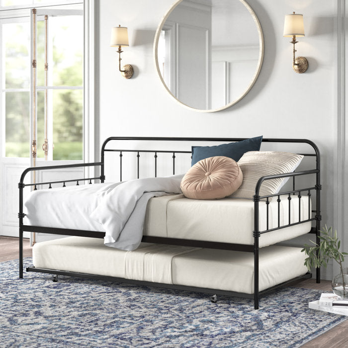 Black Trappe Daybed with Trundle