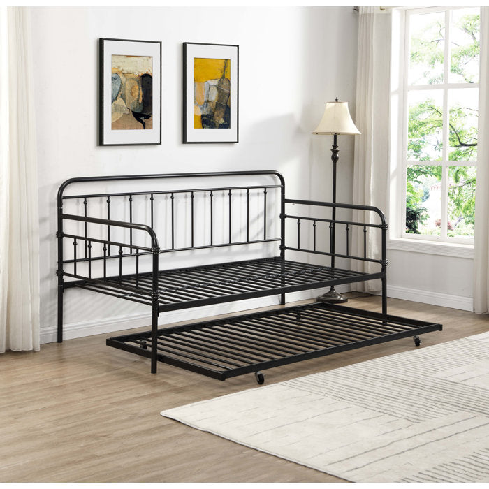 Black Trappe Daybed with Trundle