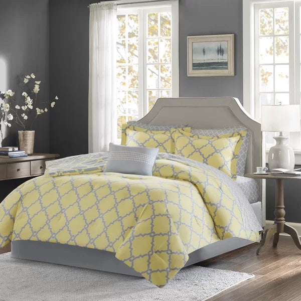 Weatherholt Microfiber Reversible Comforter Set queen