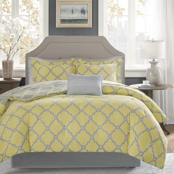 Weatherholt Microfiber Reversible Comforter Set queen