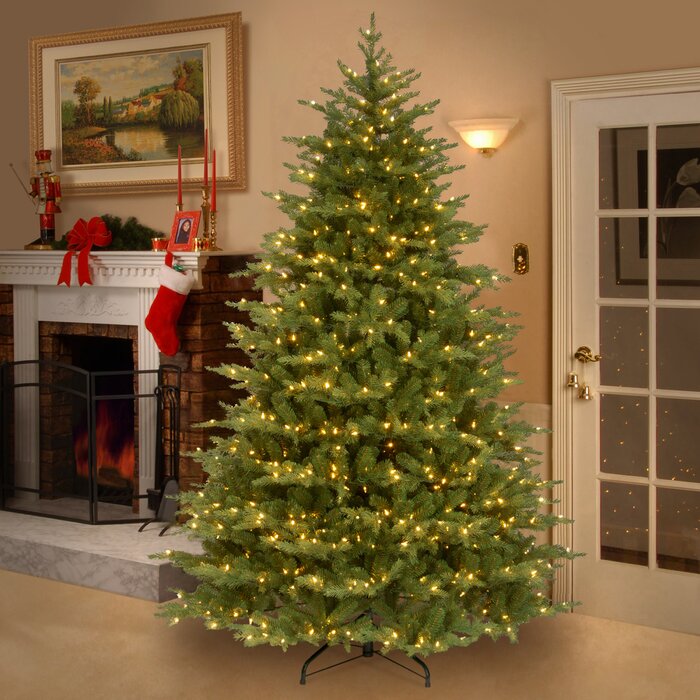 7.5' Nordic Spruce Green Spruce Artificial Christmas Tree with Clear/White Lights (#K5482)