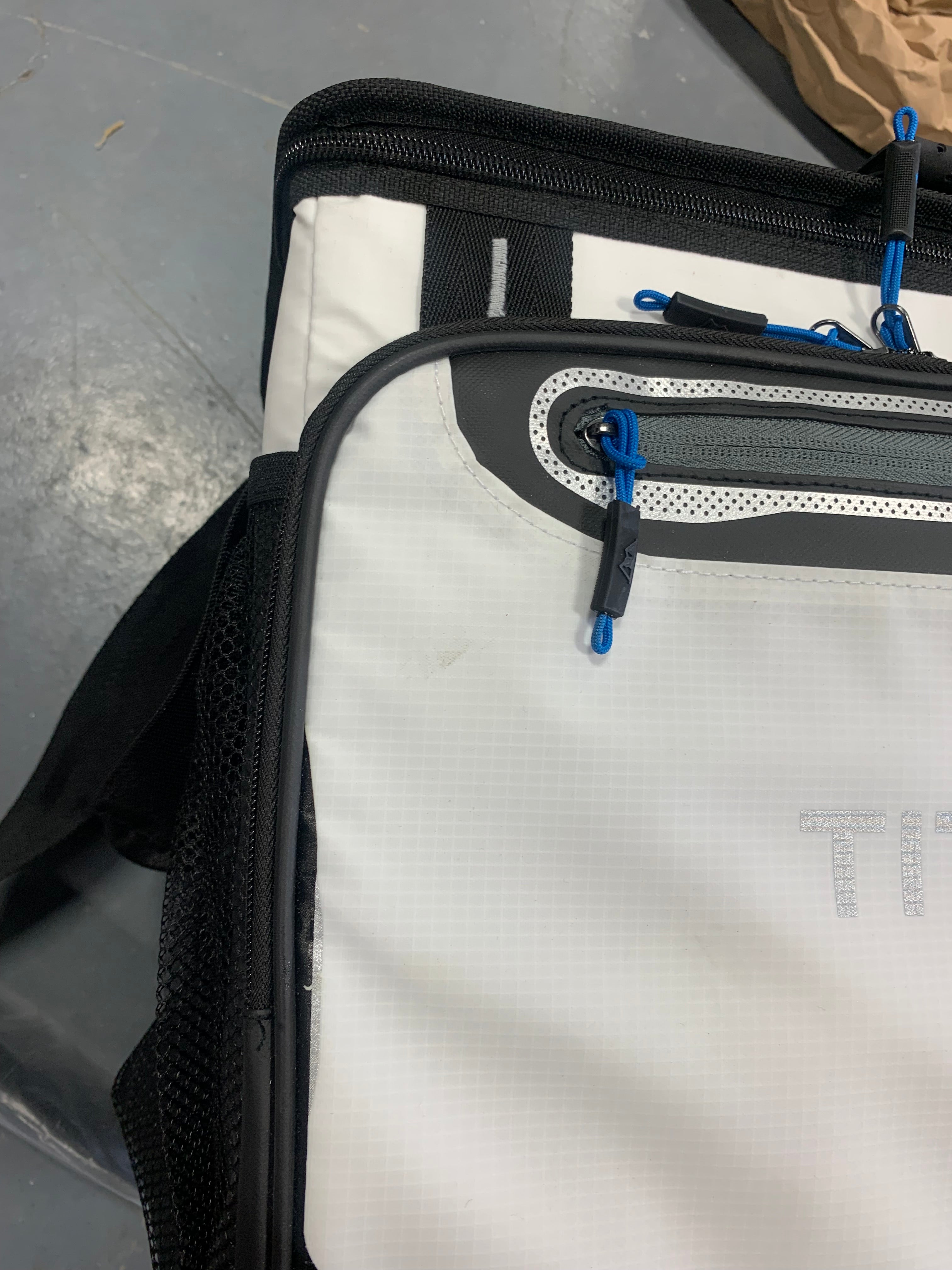 Arctic Zone Titan Deep Freeze Zipperless Hardbody Cooler