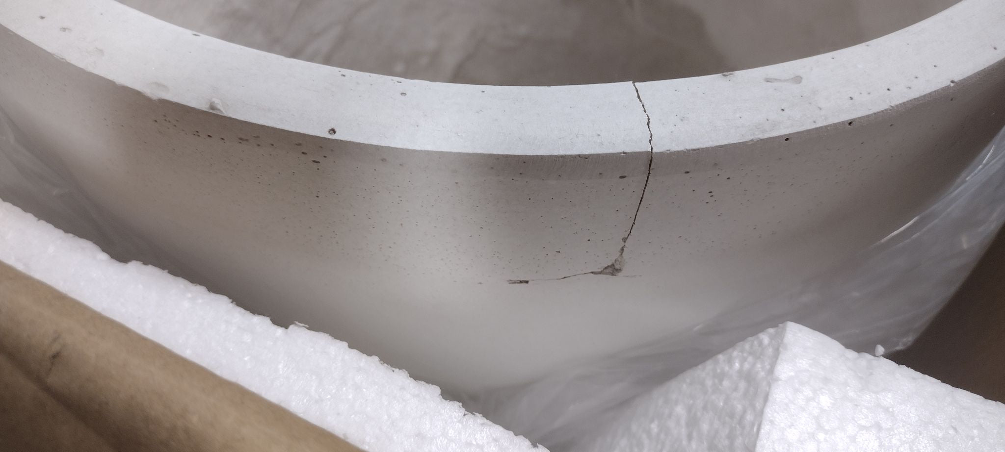 17.2" H x 17.5" W x 17.5" D White Acushnet Pot Planter