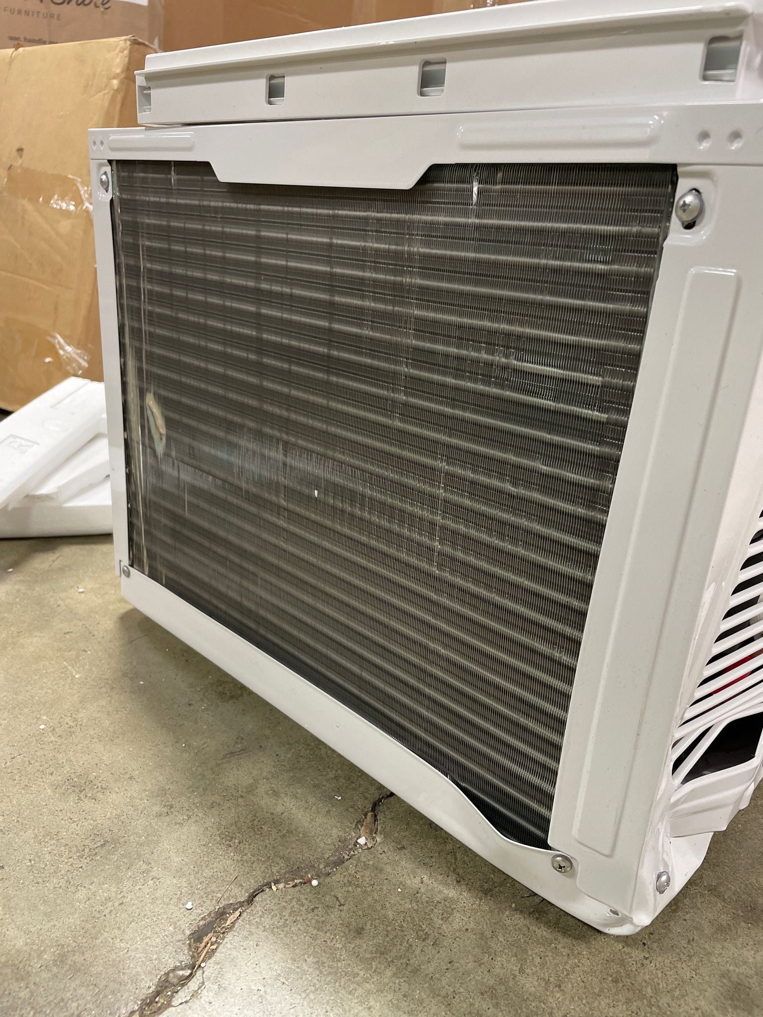 12,000 BTU Energy Star Window Air Conditioner with Remote CA370