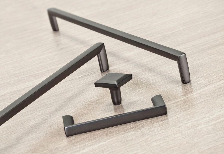 Berenson Metro 6-5/16" (160mm) c.c. Cabinet Pull (Matte Black) set of 18