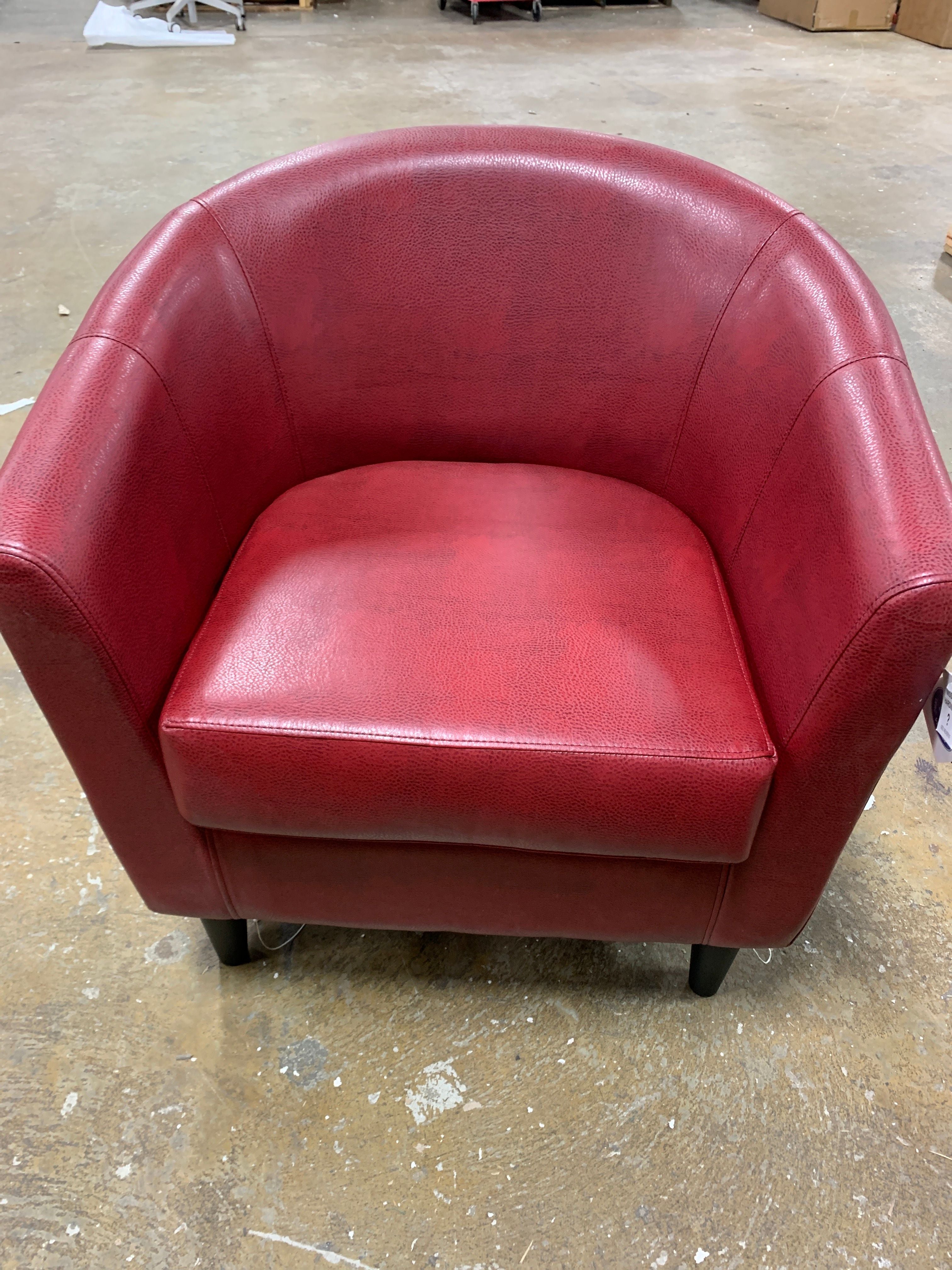 31.5'' Wide Barrel Chair pt1095